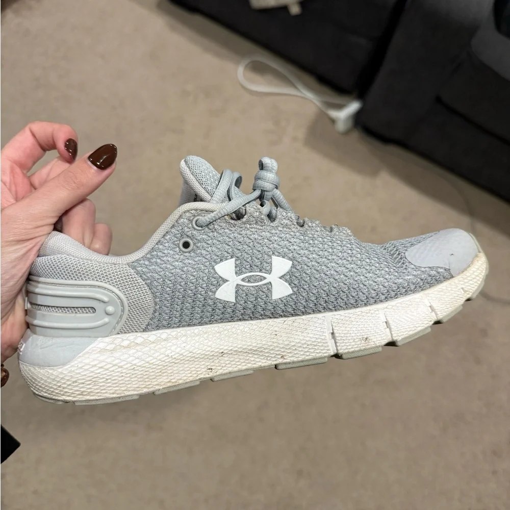 Under Armour Women's Light Gray Sneakers - Picture 2 of 7